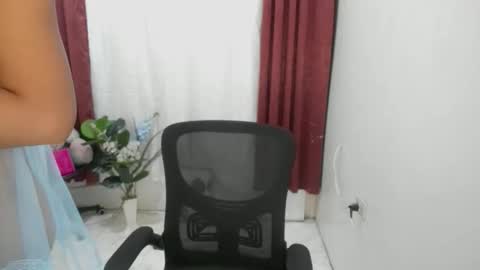 Yvonne online show from October 23, 1:49 am