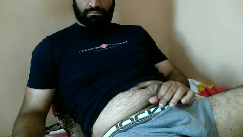 Snapshot of yxxtxxdentyk chatting on June 23, 4:54 am Bi BearXXX online show from June 23, 4:54 am
