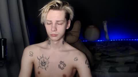 Snapshot of zaaaaaaaaaaaaaaaap chatting on March 10, 9:40 pm Toshka online show from March 10, 9:40 pm