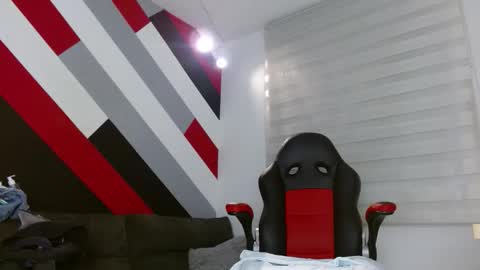 Zack  online show from February 7, 12:09 pm