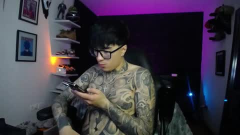 zac_muller1 online show from November 20, 6:13 am