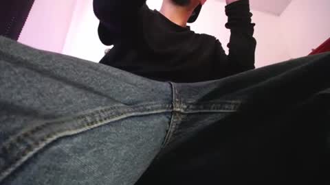Snapshot of zac_watson chatting on June 17, 11:56 am Zac Freelance model online show from June 17, 11:56 am