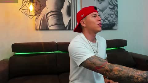 zacandmarcosmg_ online show from October 21, 9:59 pm