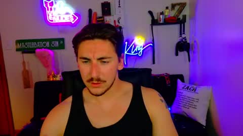 Zach Rhyder online show from May 18, 2:07 am