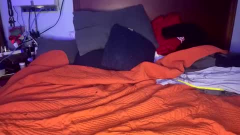 zachslime472 online show from April 4, 9:07 am