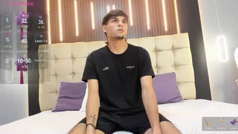 zack23__ online show from June 23, 3:15 am