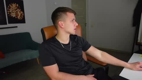ZACK GILLIAN online show from May 12, 8:39 pm