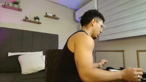 Snapshot of zack_horny19 chatting on August 4, 12:08 pm Zack online show from August 4, 12:08 pm