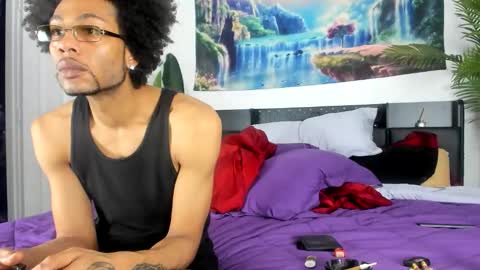 Snapshot of zack_piphermax chatting on April 2, 4:43 am Zack Pipher online show from April 2, 4:43 am