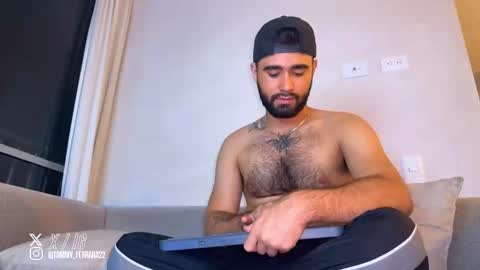 zack_sullivan22 online show from February 21, 2:01 am