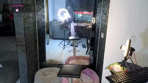 Zack online show from October 17, 1:09 am