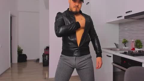 Zack online show from February 14, 1:13 am