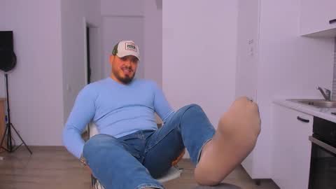 Zack online show from November 28, 11:40 pm