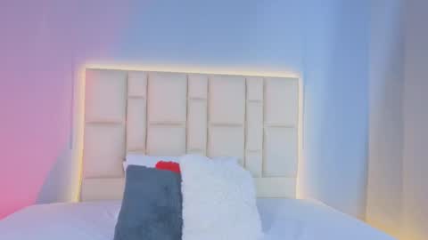 Zafiro Brown online show from November 26, 11:55 am