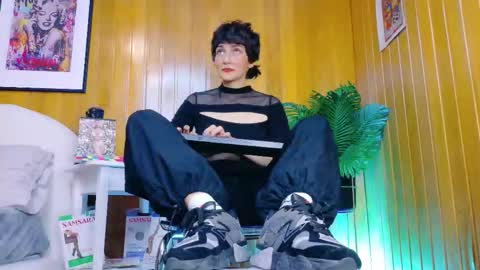 Karina  online show from November 14, 7:45 pm