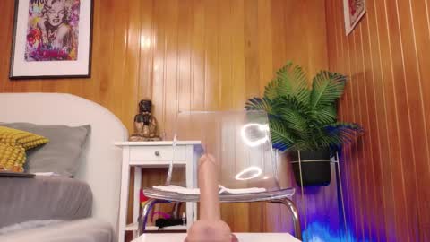 Snapshot of zafiro_gem_ chatting on January 17, 8:34 pm Karina online show from January 17, 8:34 pm