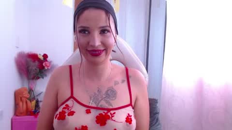 Snapshot of zafiro_sapphire chatting on June 30, 7:37 pm cristal online show from June 30, 7:37 pm