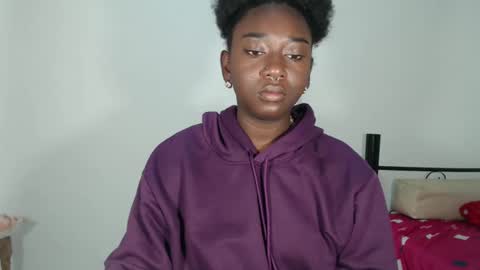 Snapshot of zahhysims chatting on February 18, 10:49 am zahhy online show from February 18, 10:49 am