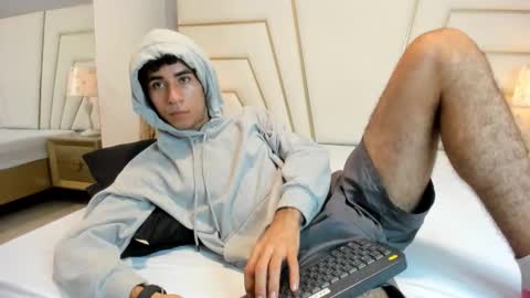 Snapshot of zahir_ashar chatting on October 28, 11:03 am zahir_ashar online show from October 28, 11:03 am