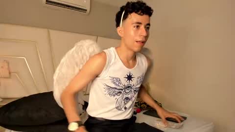 Snapshot of zahir_ashar chatting on October 31, 11:11 am zahir_ashar online show from October 31, 11:11 am