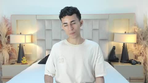 zahir_ashar online show from April 1, 12:22 am