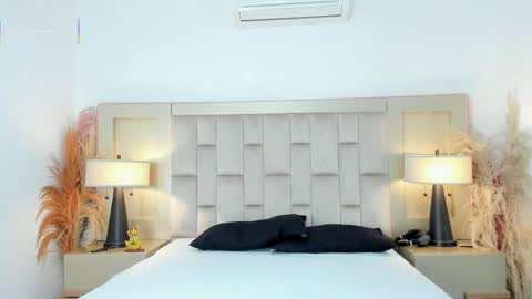 zahir_ashar online show from April 18, 2:21 pm