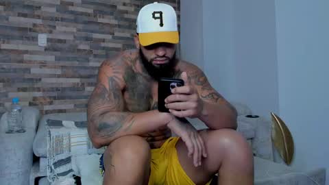 Snapshot of zain_diesel7 chatting on March 11, 11:44 am INSTAGRAM yormanfit7 online show from March 11, 11:44 am