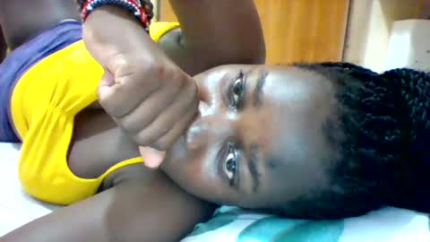 Snapshot of zainxxxx chatting on February 15, 6:44 pm zainxxxx online show from February 15, 6:44 pm