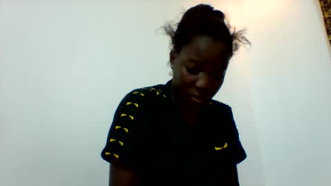 Snapshot of zainxxxx chatting on February 22, 3:54 pm zainxxxx online show from February 22, 3:54 pm