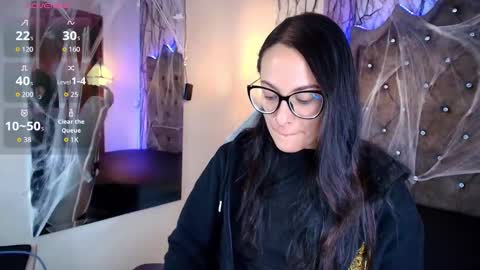   online show from October 23, 7:34 pm