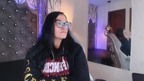   online show from November 17, 6:03 pm