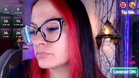   online show from April 7, 5:24 pm