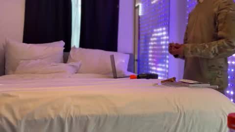 Edii online show from December 13, 8:47 pm