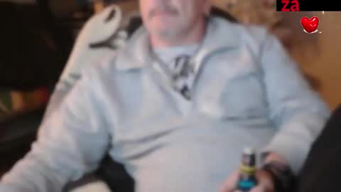 Snapshot of zander007 chatting on October 15, 2:50 pm zander007 online show from October 15, 2:50 pm