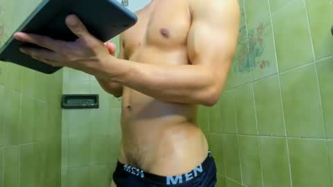 Zander online show from May 9, 10:26 pm