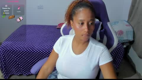 Zandra online show from April 2, 3:37 am