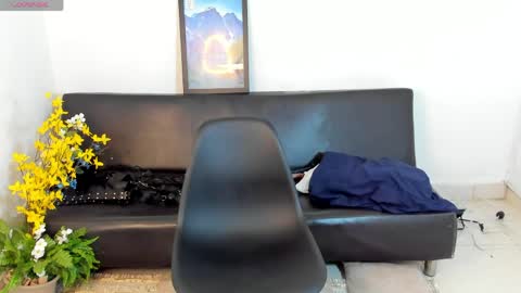 Zane Lux online show from April 10, 1:05 pm