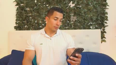 zanemaverick online show from October 18, 11:55 am