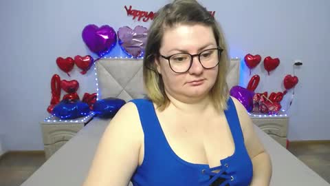 zannadreil online show from February 18, 7:41 pm