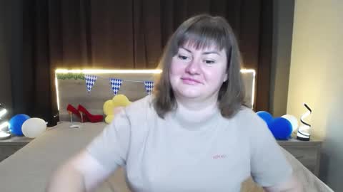 zannadreil online show from October 6, 6:05 pm