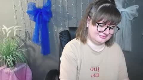 zannadreil online show from November 29, 7:06 pm