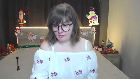 zannadreil online show from December 17, 6:58 pm