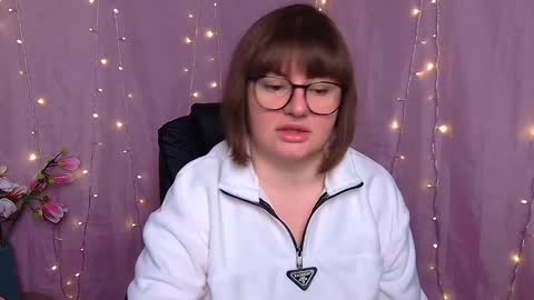 Snapshot of zannadreil chatting on March 2, 7:10 pm zannadreil online show from March 2, 7:10 pm