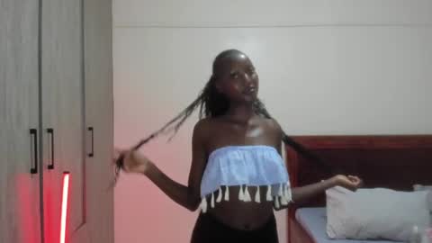 Snapshot of zara411 chatting on June 16, 5:26 pm Zara online show from June 16, 5:26 pm