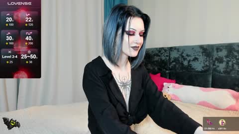 Zara online show from December 16, 8:20 am