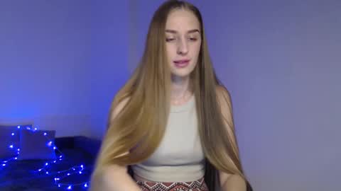 Zara online show from December 14, 9:02 pm