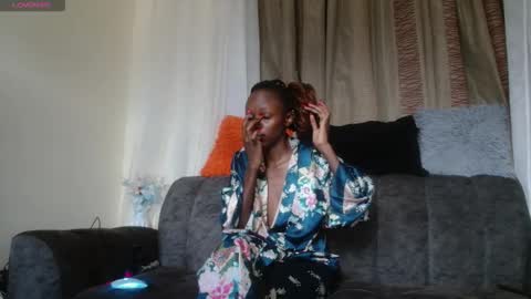 nicky online show from October 25, 10:12 am