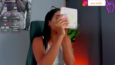 Zara online show from March 5, 11:50 am