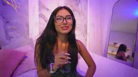 Snapshot of zara_lim chatting on May 23, 2:17 am zara_lim online show from May 23, 2:17 am