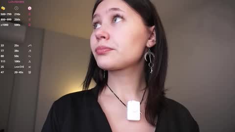 Snapshot of zara_shine chatting on February 20, 6:08 pm Criss online show from February 20, 6:08 pm